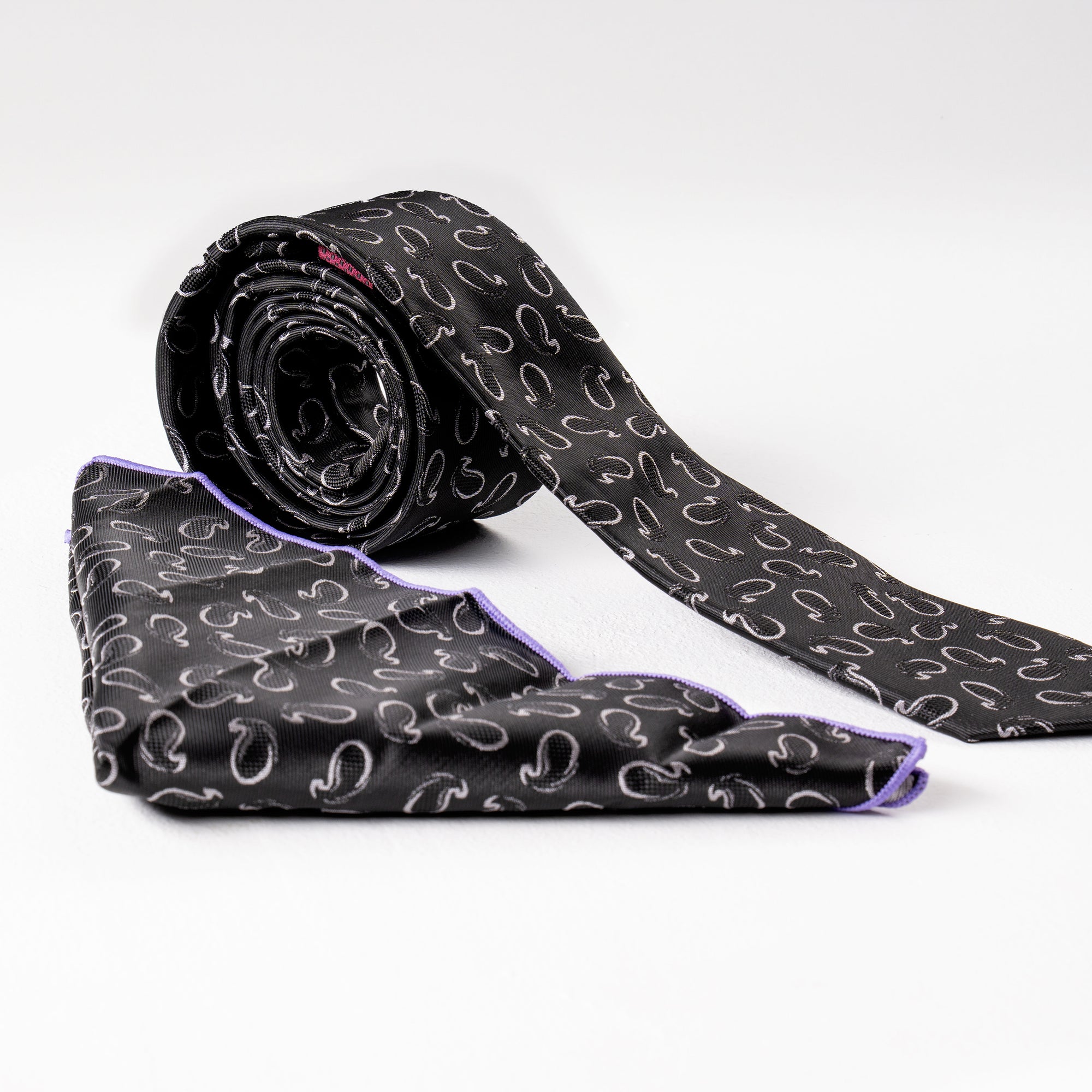 Black & White Pattern Set Tie & Handkerchief